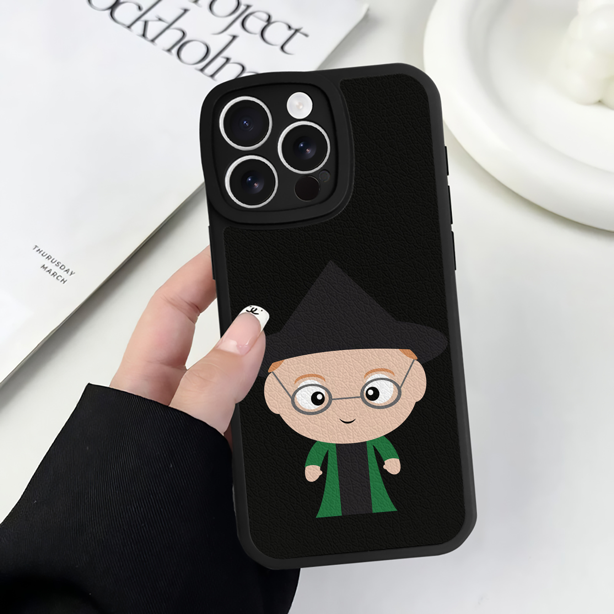（画像用） Harry Potter ハリー・ポッターシリーズ 【iPhone 16シリーズ対応】シリコンスマホケース（レザー調） 材質：シリコン